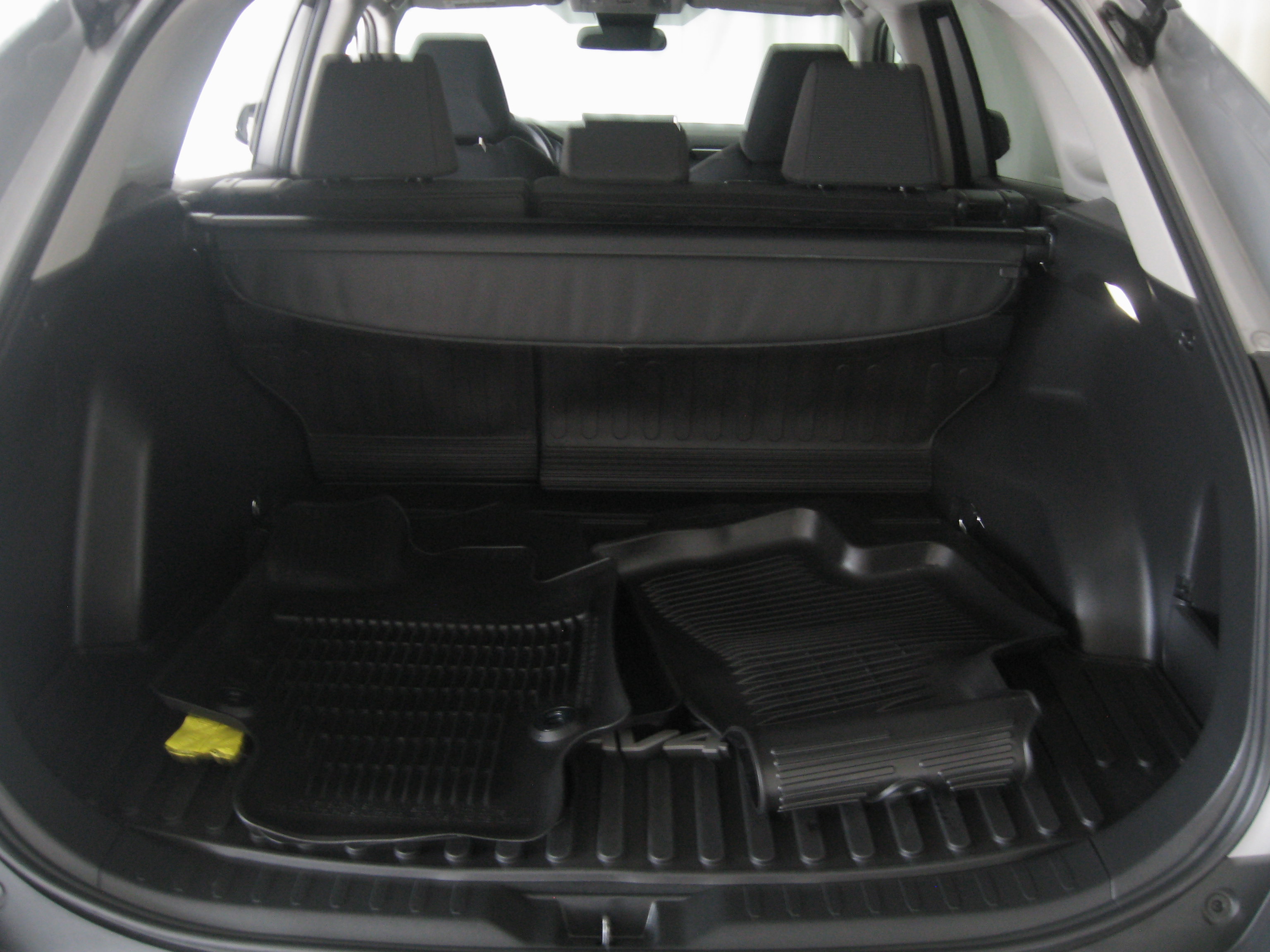 Used 2024 Toyota RAV4 LE image 19