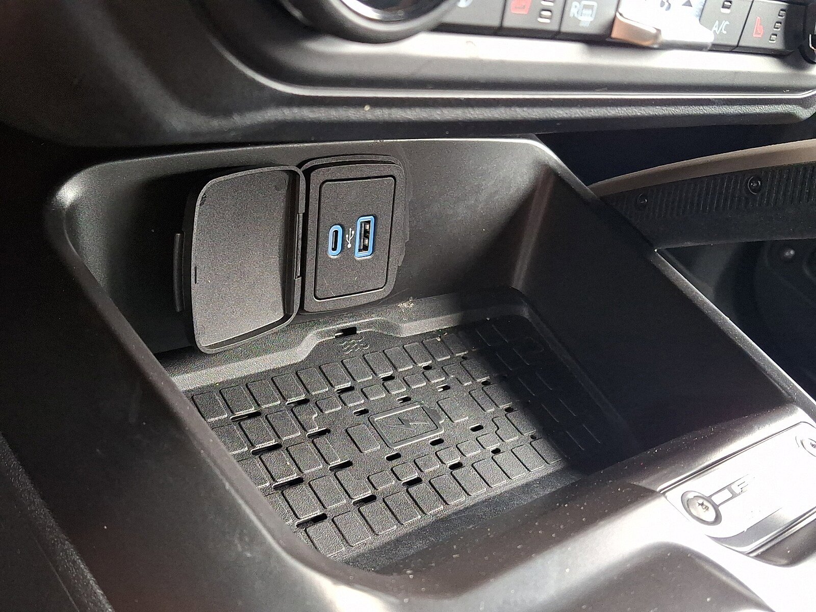 Used 2024 Ford Bronco Outer Banks AWD/4WD image 26