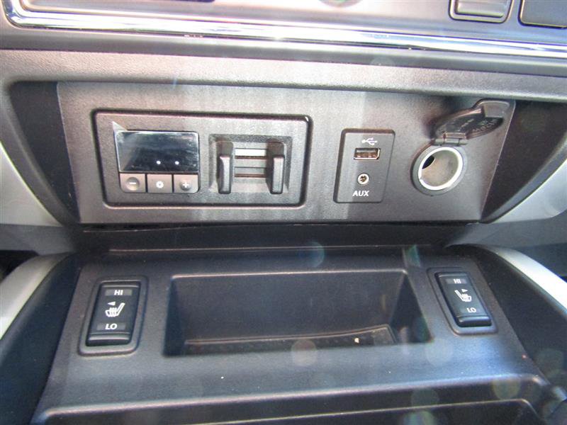 Used 2017 Nissan Titan SV image 22
