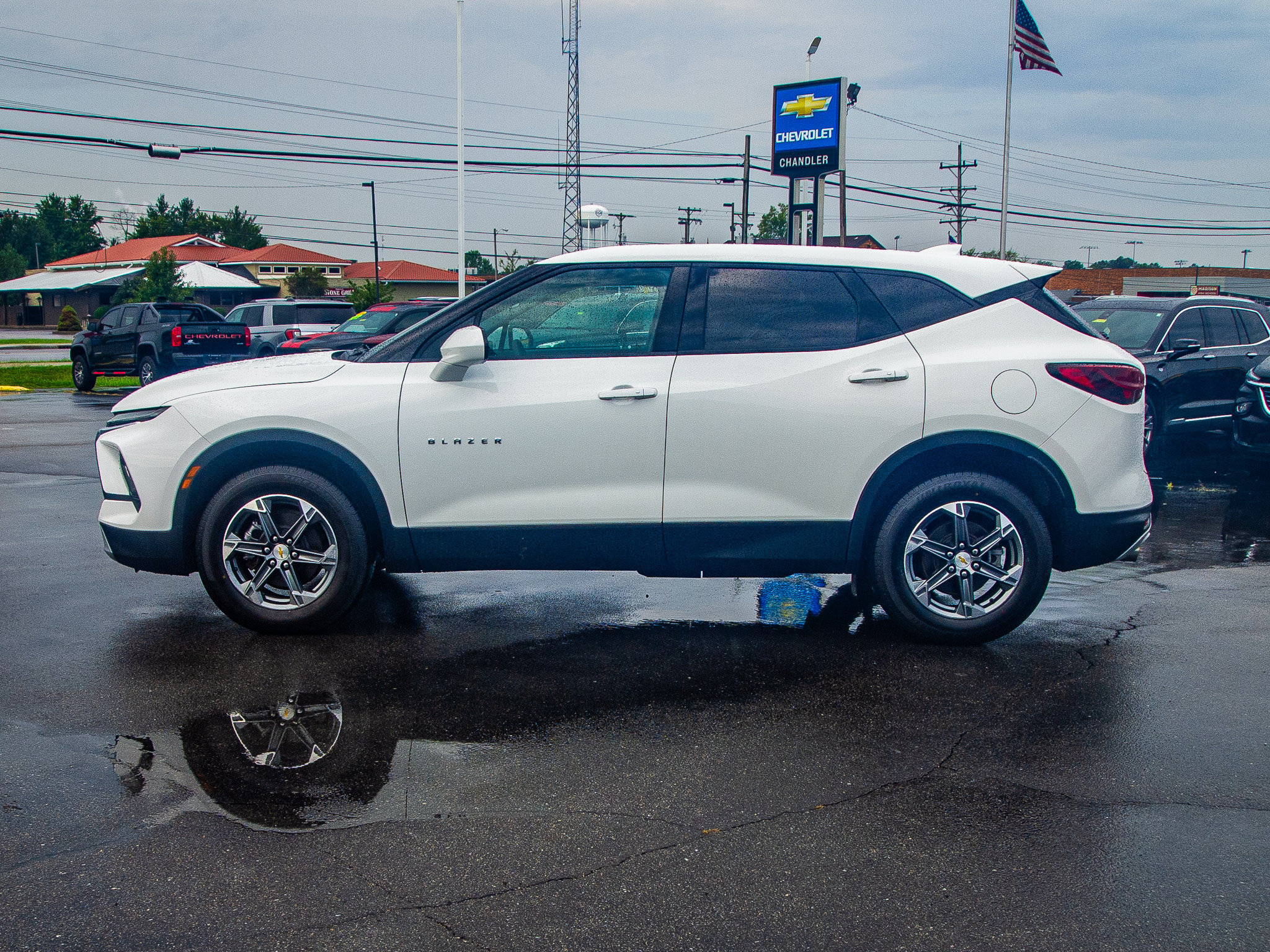 Used 2024 Chevrolet Blazer LT FWD image 4