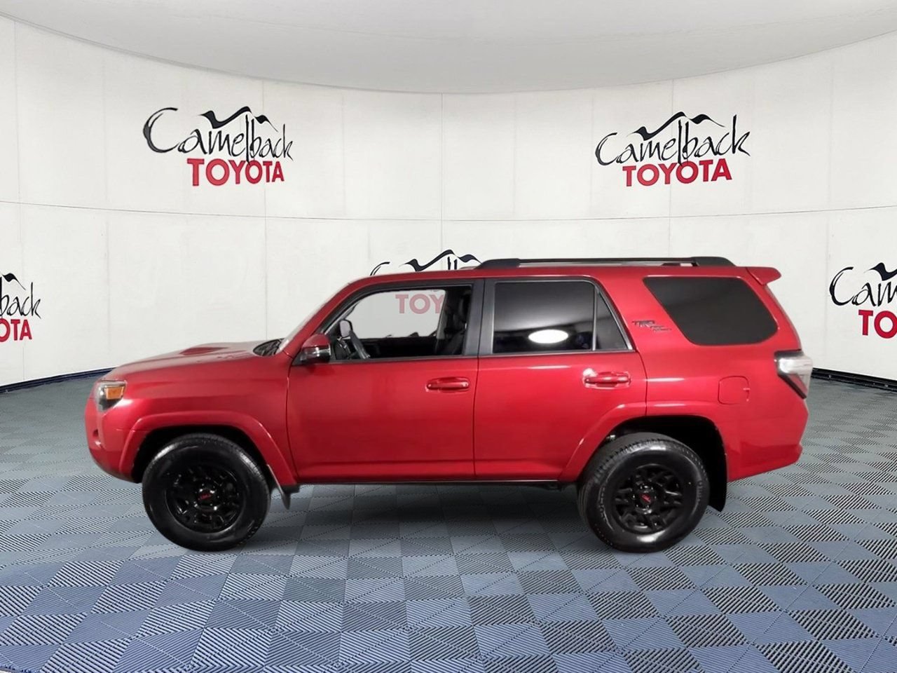 Used 2021 Toyota 4Runner TRD Off-Road Premium w/ Moonroof Package AWD/4WD image 7