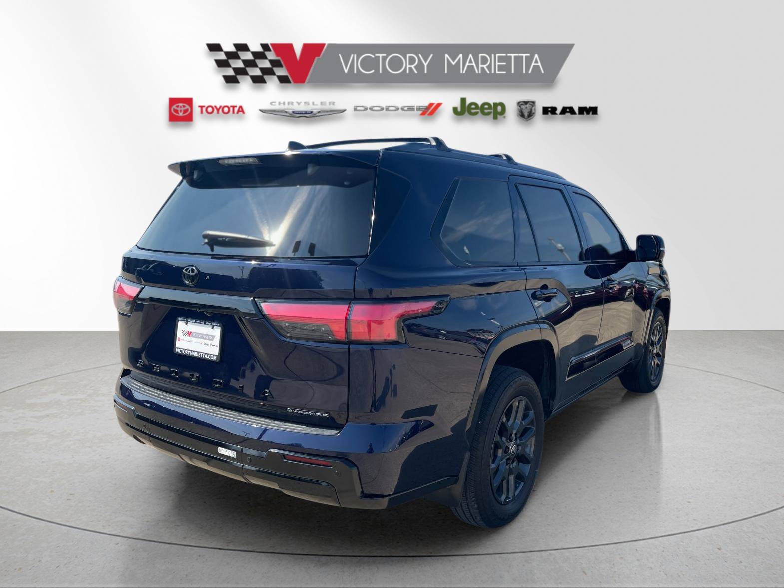 Used 2026 Toyota Sequoia Platinum AWD/4WD image 5