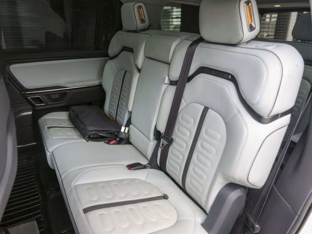 Used 2023 Rivian R1S Adventure image 37