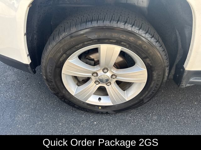 Used 2017 Jeep Compass Latitude AWD/4WD image 10
