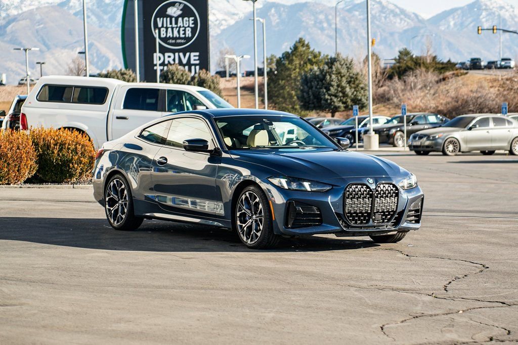 Used 2025 BMW 430i xDrive Coupe w/ M Sport Package image 3