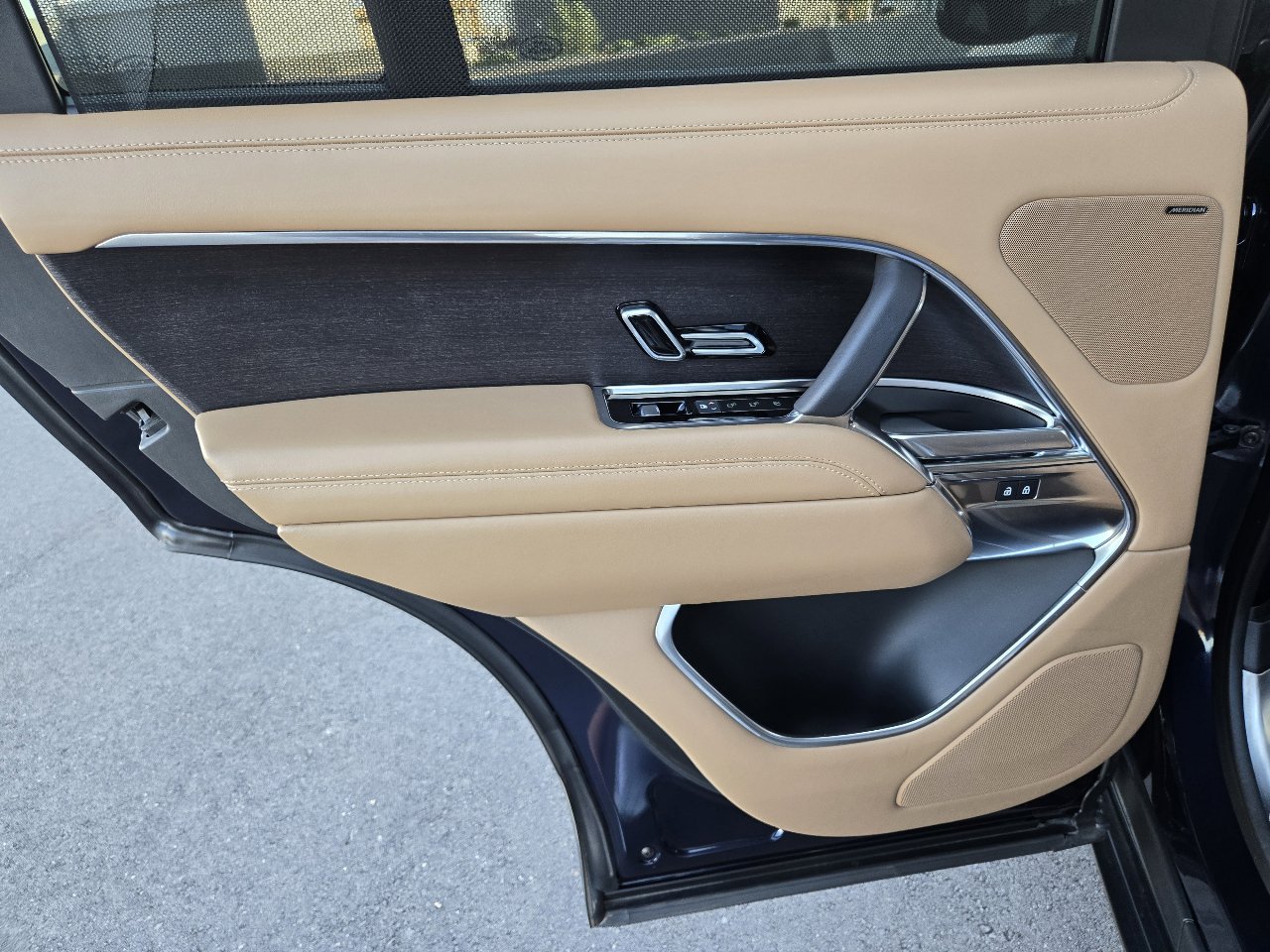 Used 2023 Land Rover Range Rover SE image 55