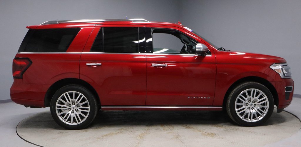 Certified 2022 Ford Expedition Platinum image 12