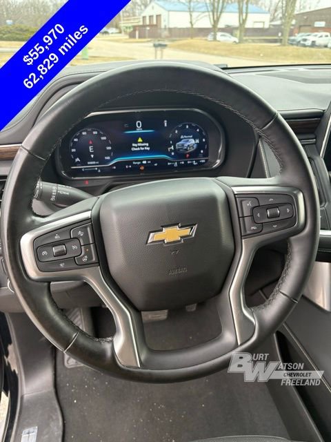 Used 2024 Chevrolet Suburban Premier w/ Premium Package 2 AWD/4WD image 17
