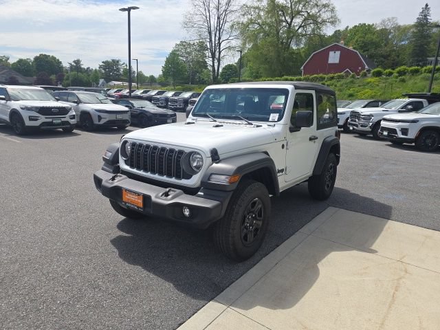 Certified 2025 Jeep Wrangler Sport AWD/4WD image 3