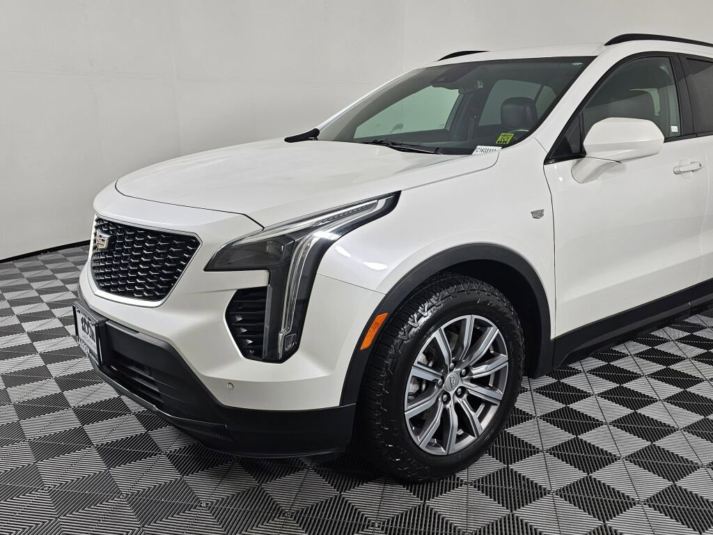 Used 2020 Cadillac XT4 Sport w/ Cold Weather Package image 10