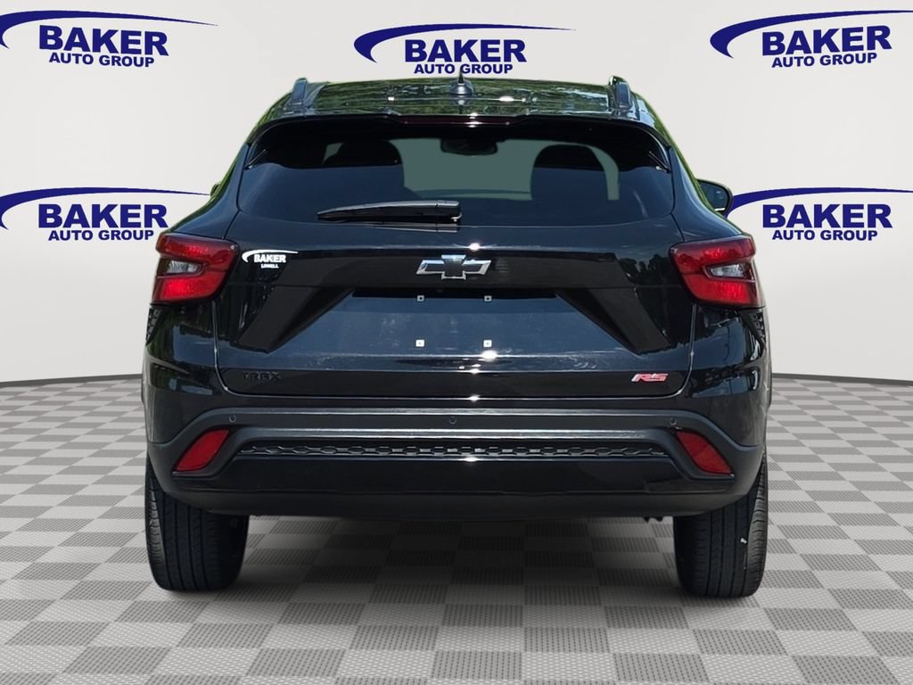 Used 2024 Chevrolet Trax RS w/ Driver Confidence Package FWD image 6
