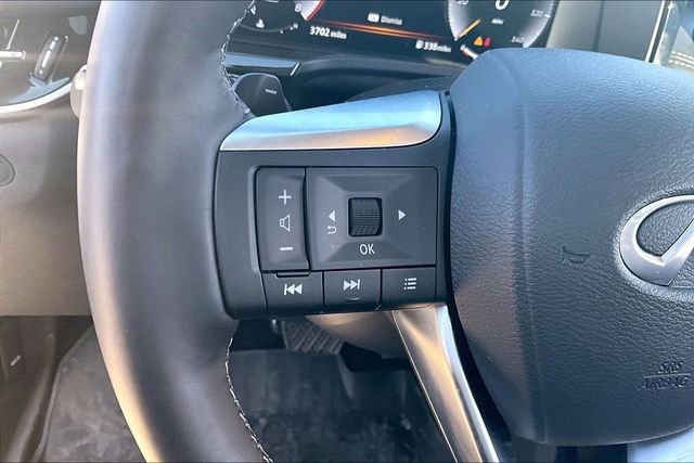 Used 2025 INFINITI QX60 Sensory w/ Vision Package image 18