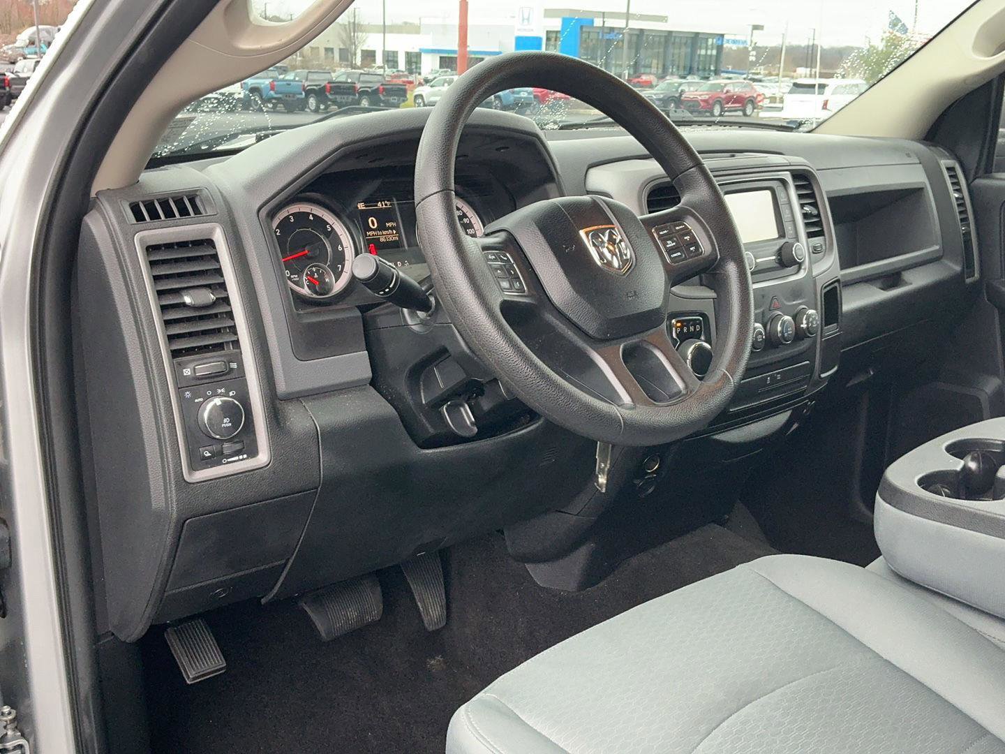 Used 2017 RAM 1500 Express image 15