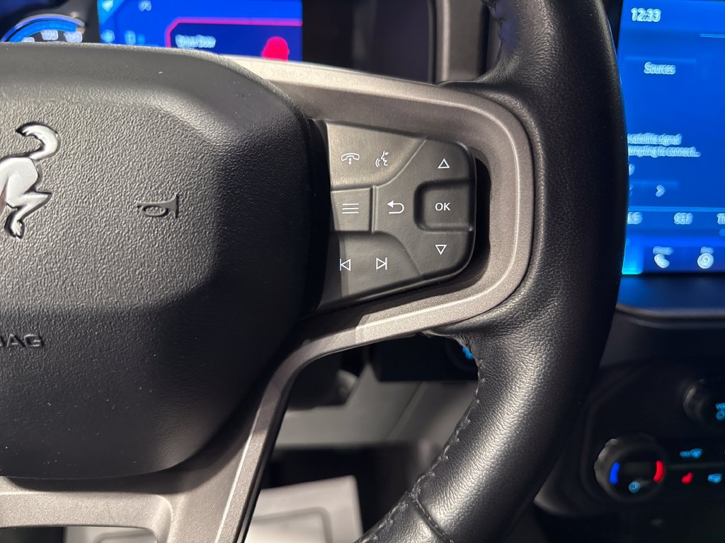 Used 2024 Ford Bronco Outer Banks AWD/4WD image 4