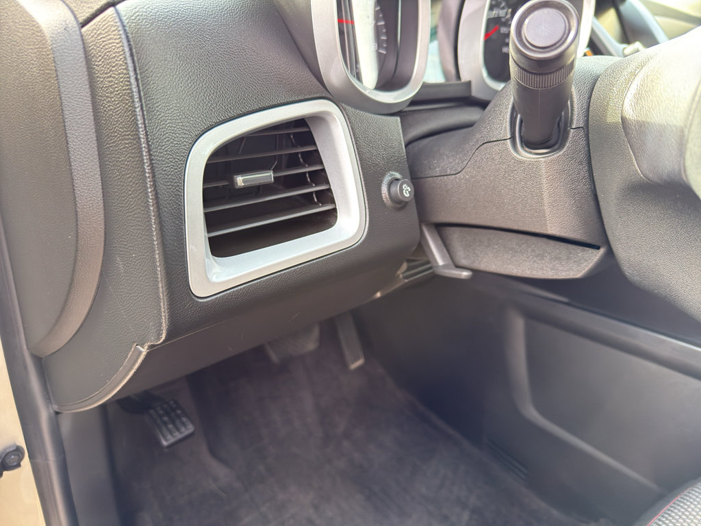 Used 2016 Chevrolet Equinox LT w/ Convenience Package image 14