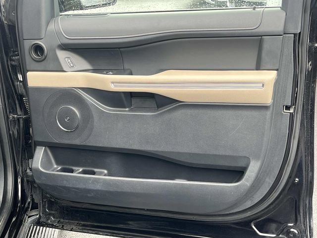 Used 2024 Ford Expedition Limited AWD/4WD image 25