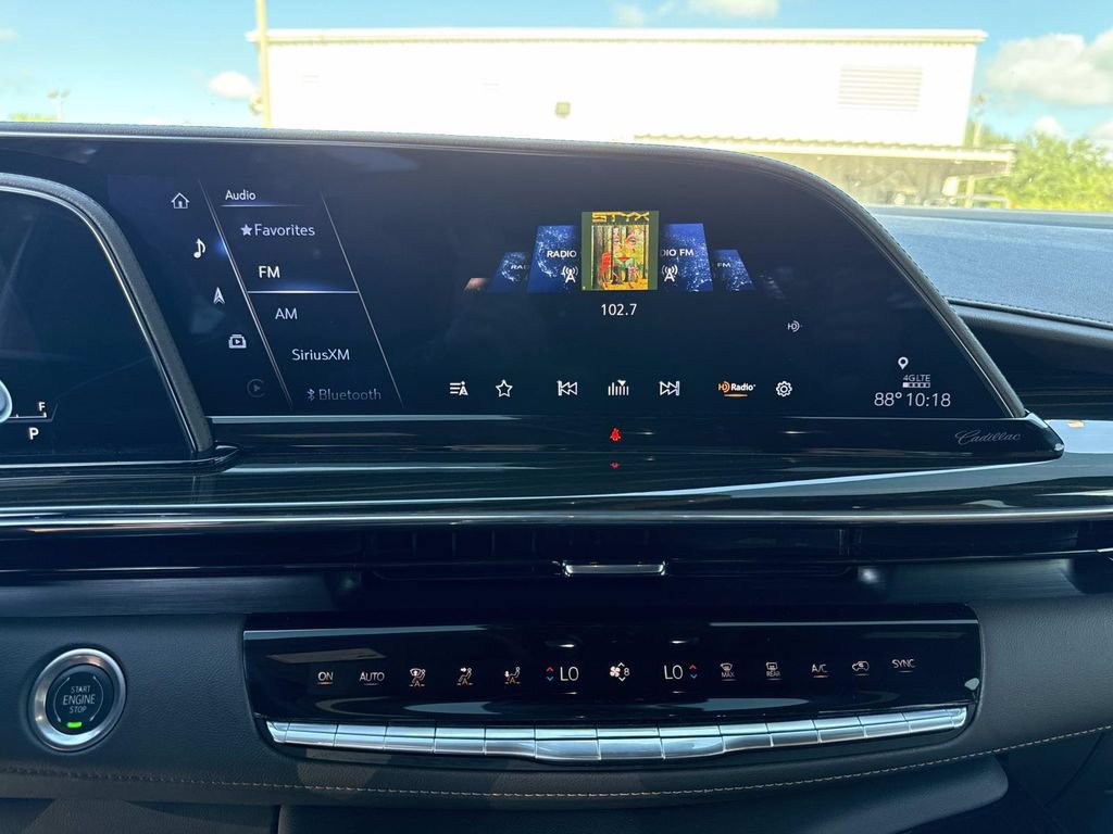 Used 2024 Cadillac Escalade ESV Sport w/ LPO, ONYX Package AWD/4WD image 24