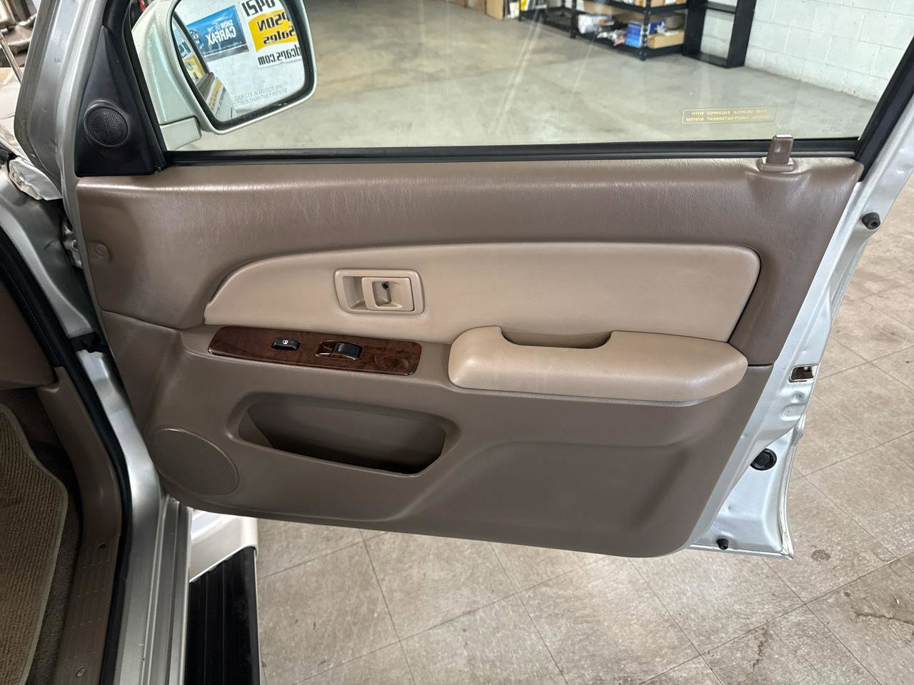 Used 2001 Toyota 4Runner Limited image 52