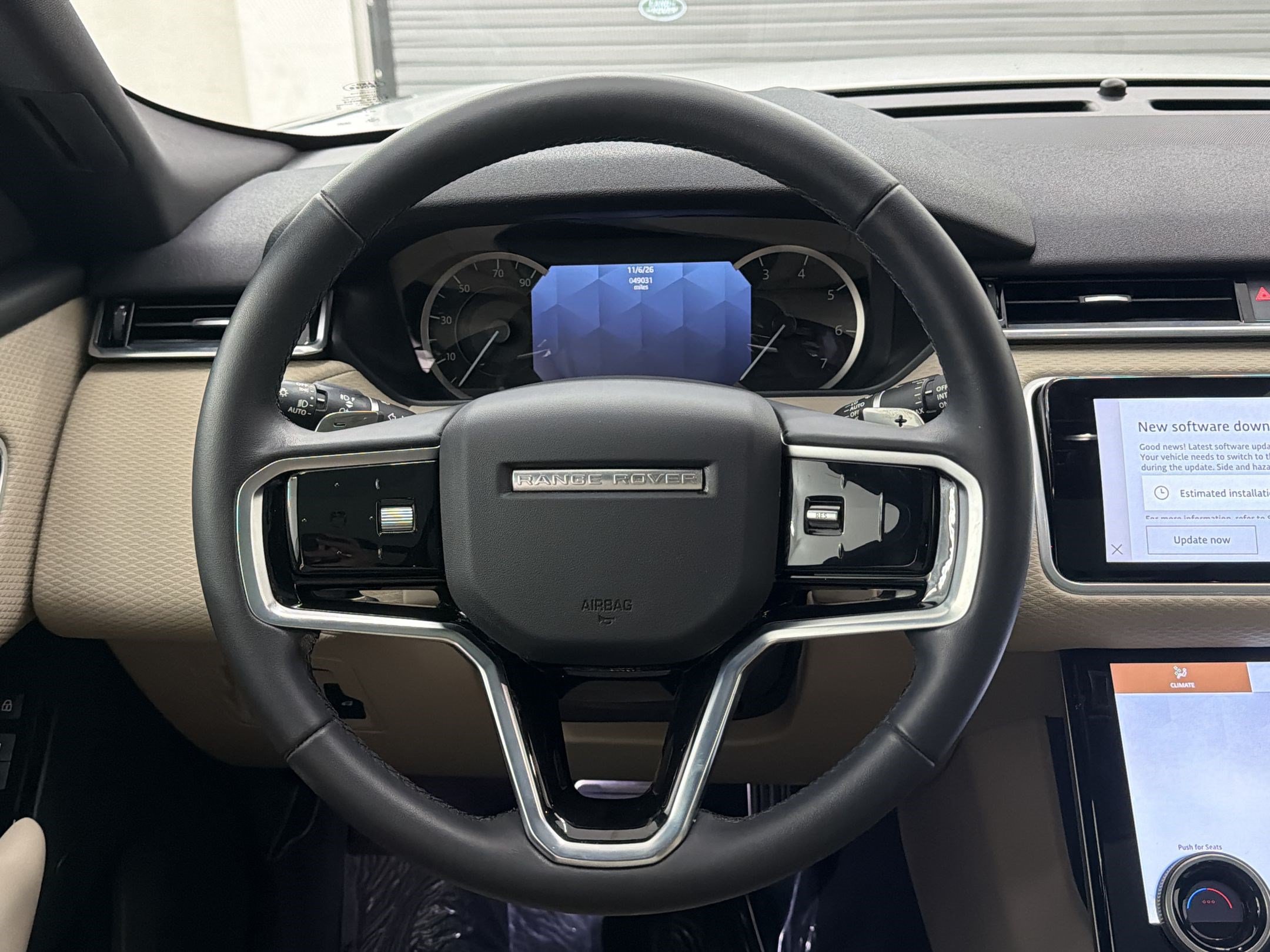 Used 2023 Land Rover Range Rover Velar R-Dynamic S AWD/4WD image 16