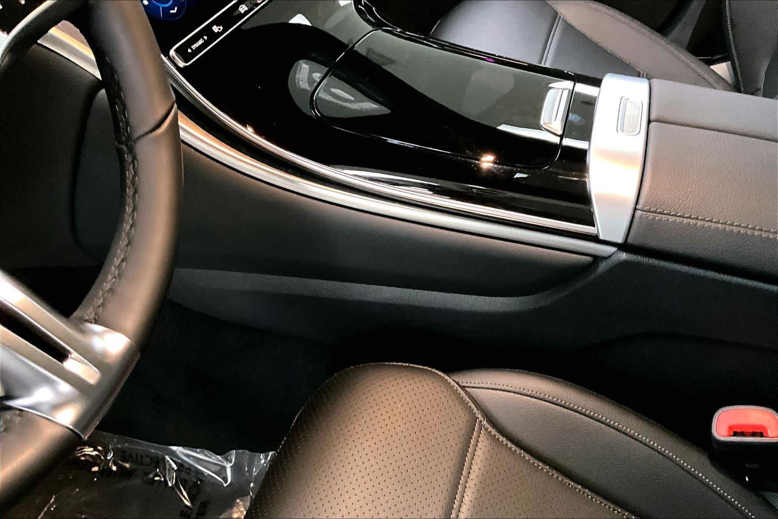 Certified 2026 Mercedes-Benz GLC 300 4MATIC image 17