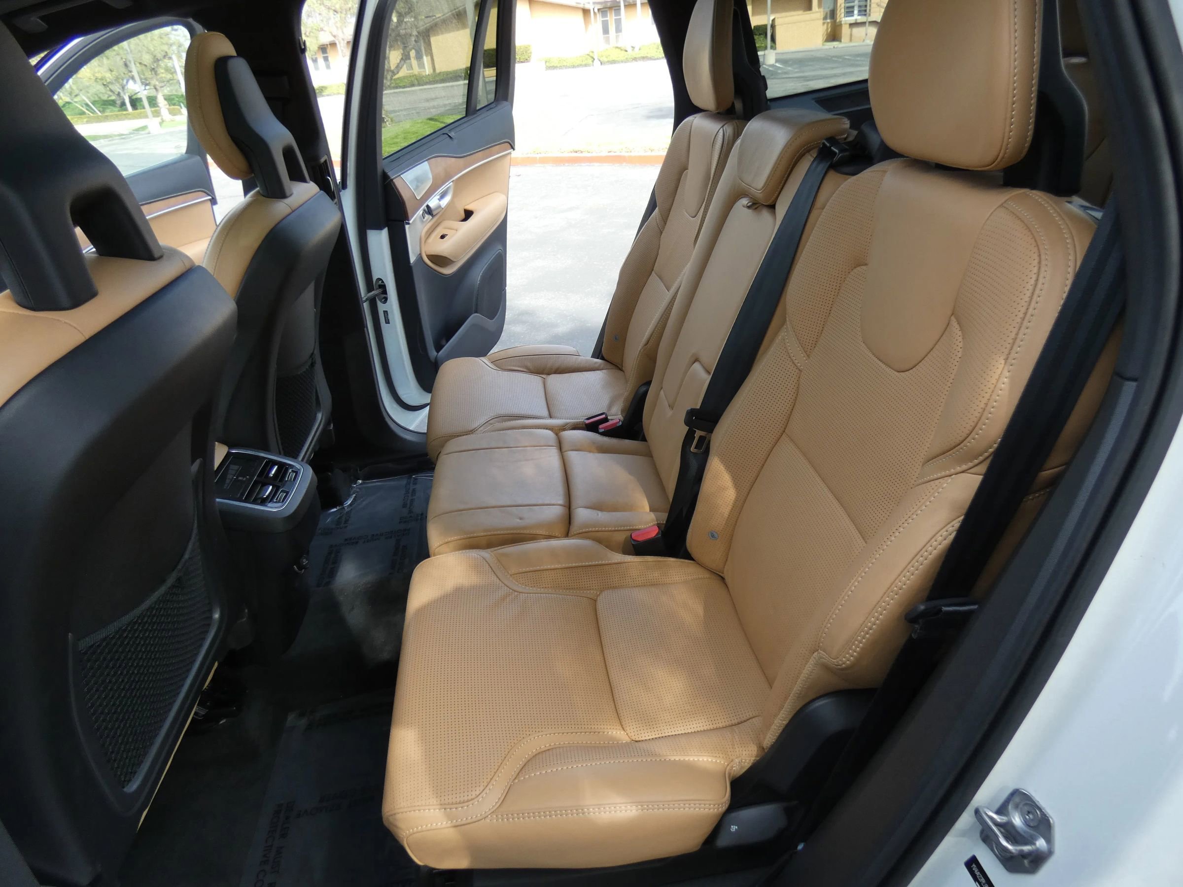 Used 2017 Volvo XC90 T6 Inscription w/ Vision Package image 56