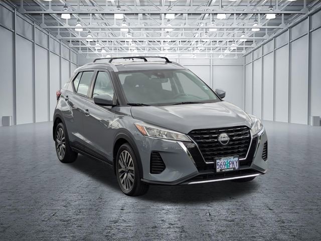 Used 2023 Nissan Kicks SV w/ Interior Electronics Package FWD image 7