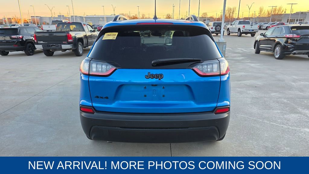 Used 2023 Jeep Cherokee Altitude Lux image 4