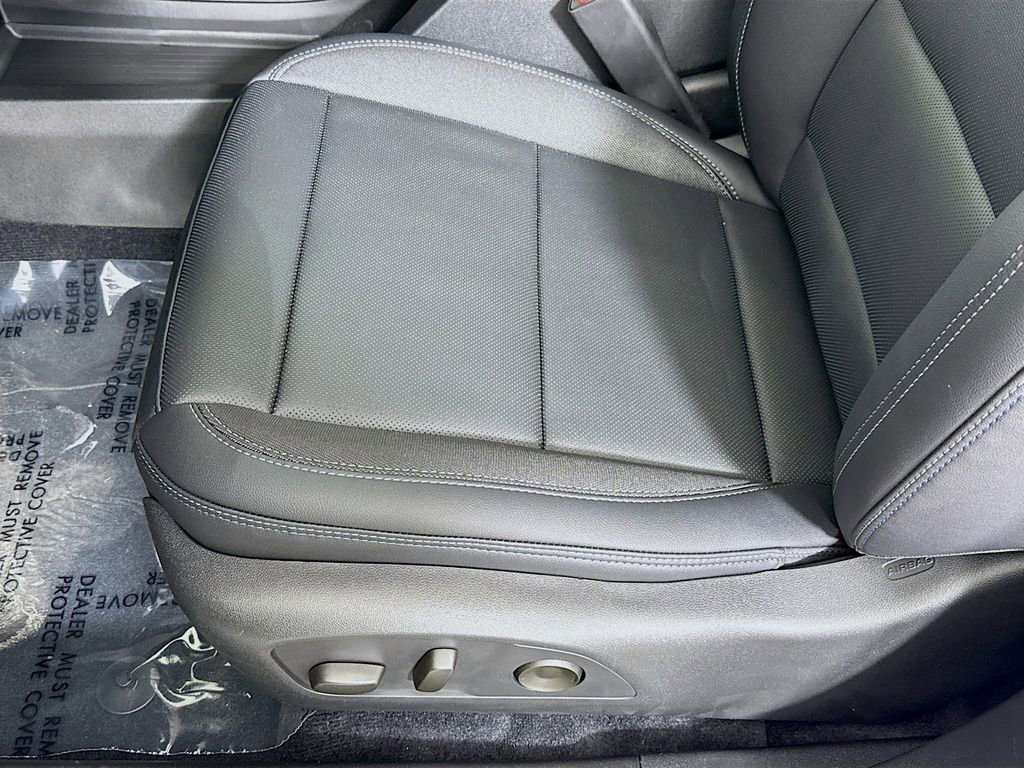 New 2026 Chevrolet Equinox EV LT image 19