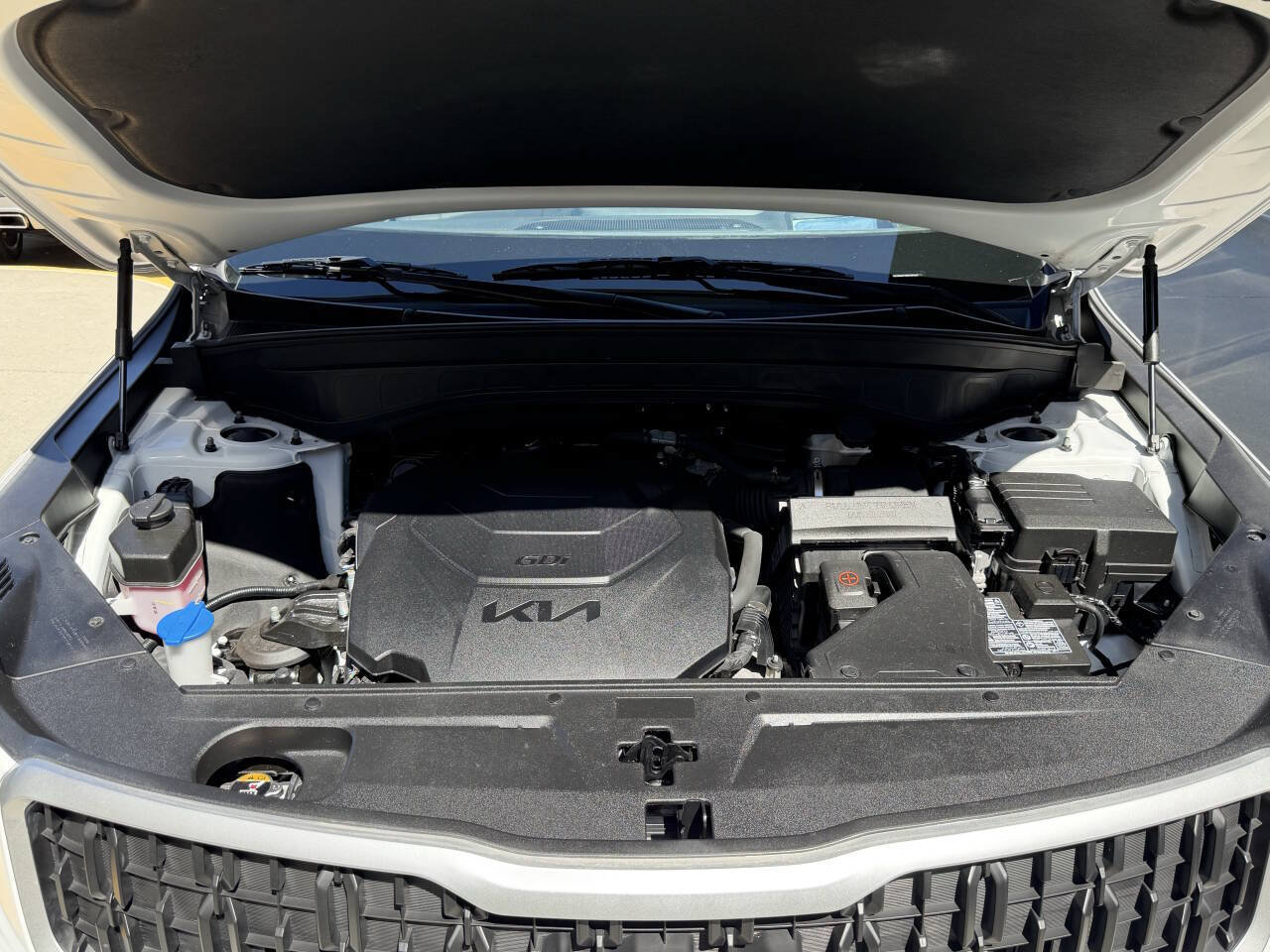 Used 2023 Kia Telluride S AWD/4WD image 32