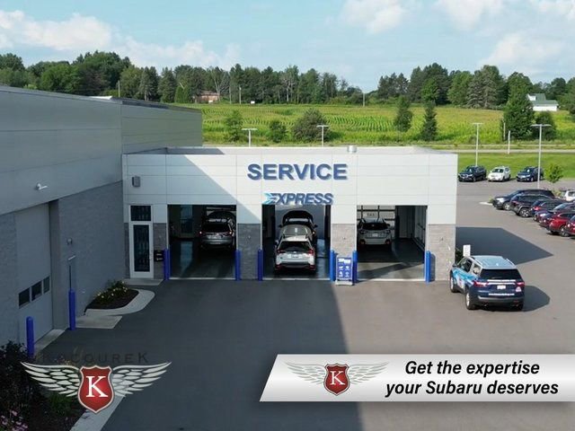 Used 2020 Ford Escape Titanium image 32