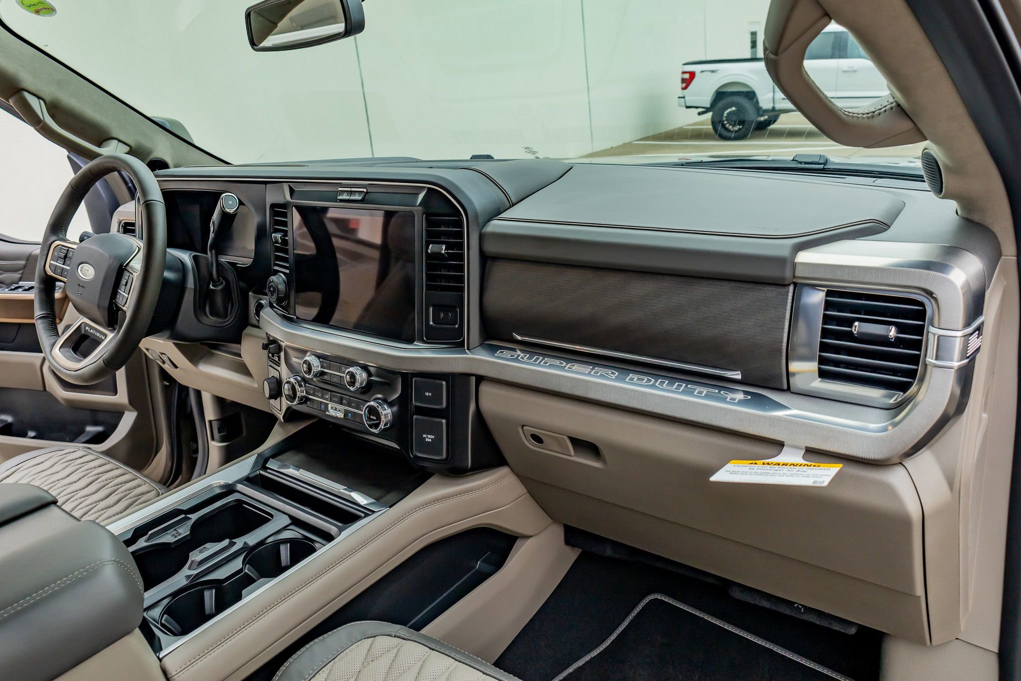 Used 2026 Ford F450 Platinum w/ Platinum Plus Package image 18