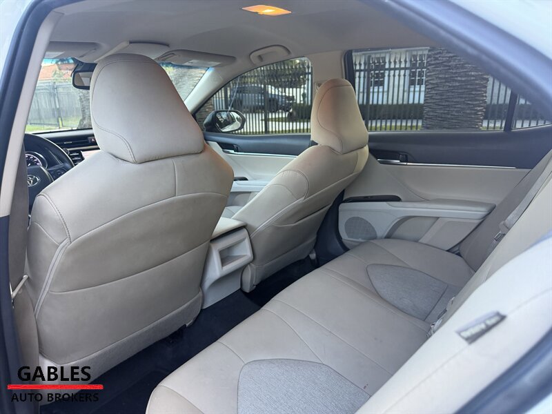 Used 2018 Toyota Camry LE w/ Convenience Package FWD image 23