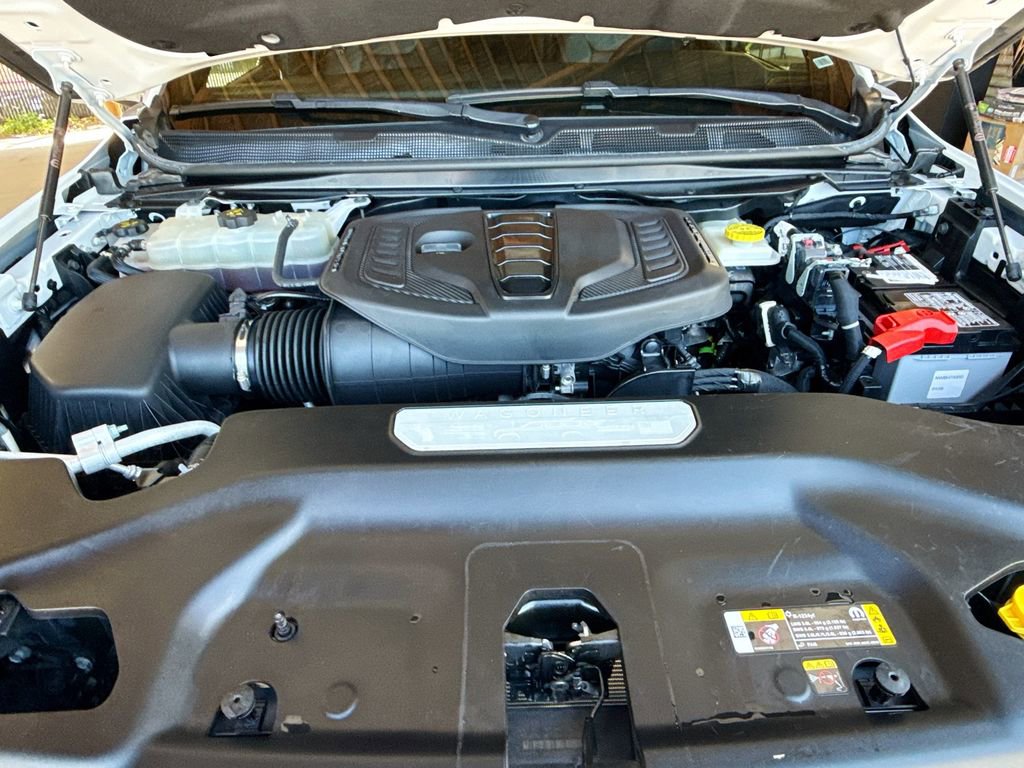 Used 2024 Jeep Wagoneer Series II AWD/4WD image 35