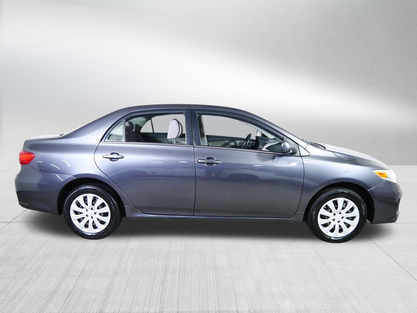 Used 2013 Toyota Corolla LE FWD image 8