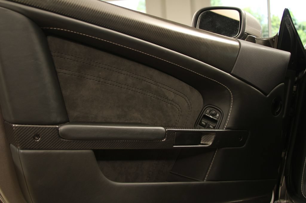Used 2009 Aston Martin DBS Coupe RWD image 76