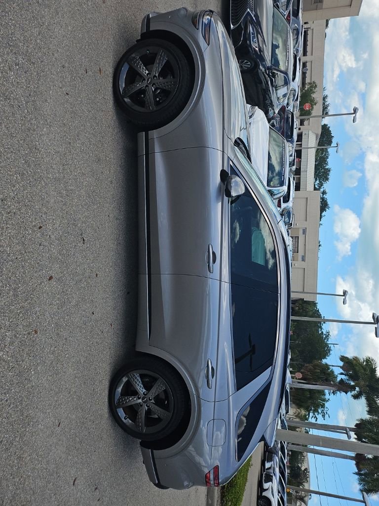 Used 2025 Genesis GV70 2.5T w/ Sport Prestige Package AWD/4WD image 9