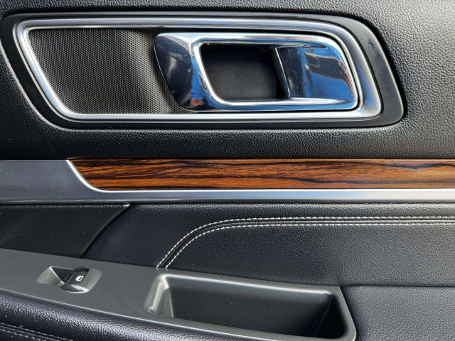 Used 2018 Ford Explorer Limited image 43