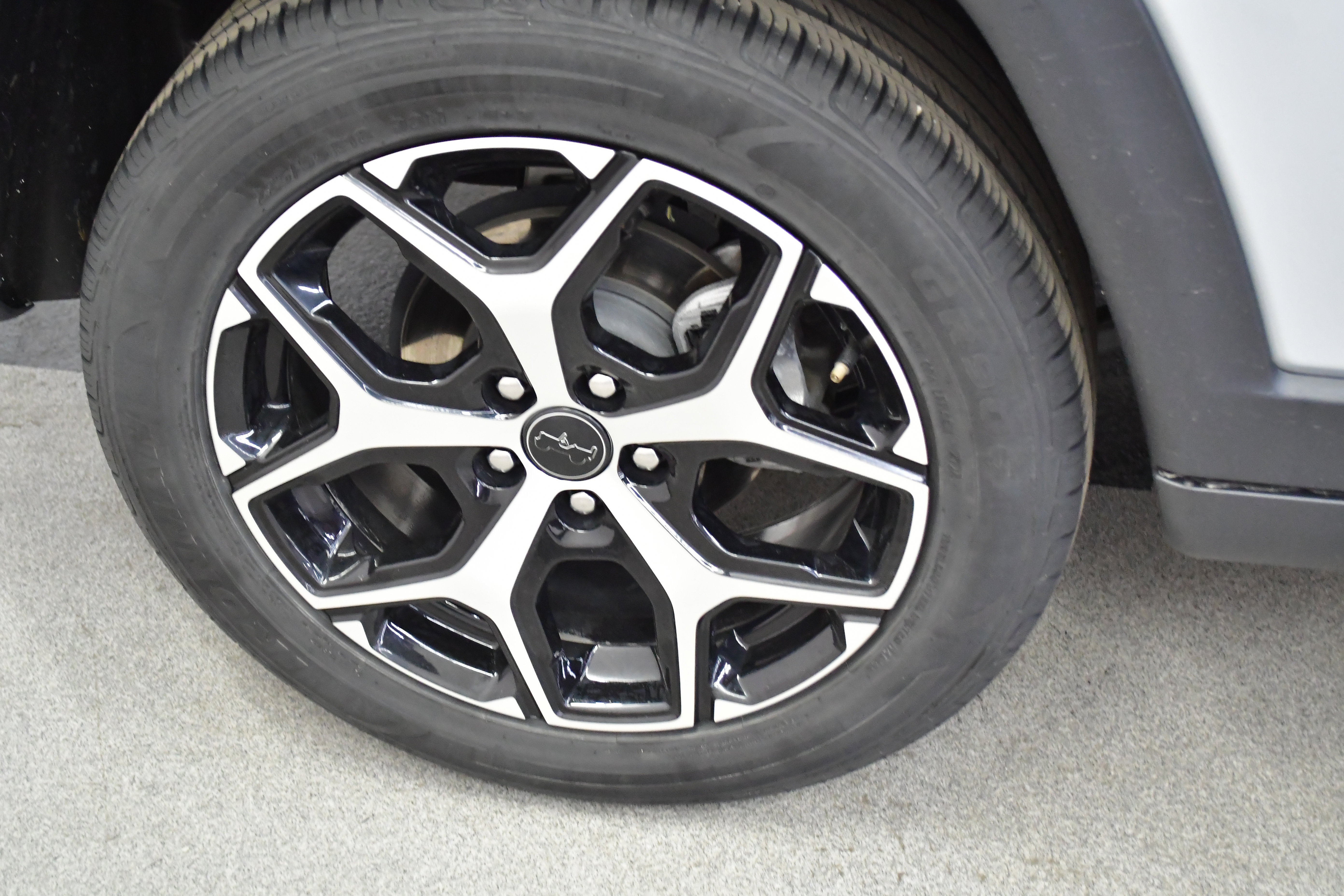 Used 2025 Jeep Compass Limited AWD/4WD image 34