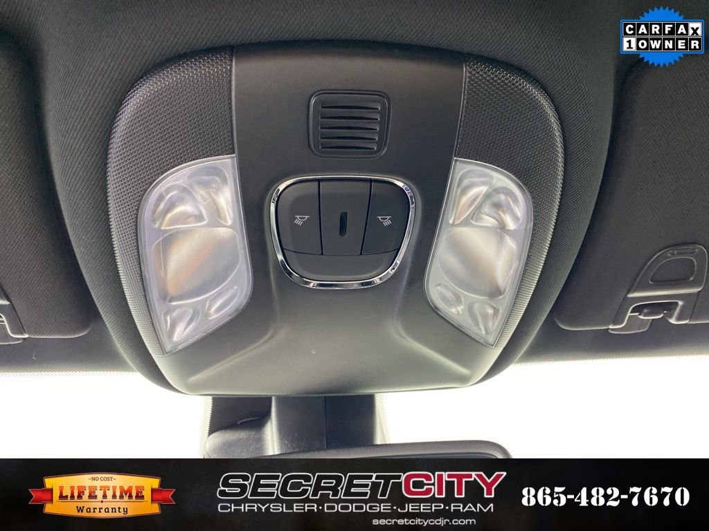Used 2024 Jeep Compass Latitude AWD/4WD image 19