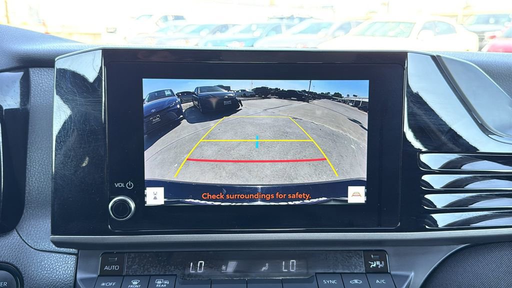 Used 2025 Toyota Camry LE image 26