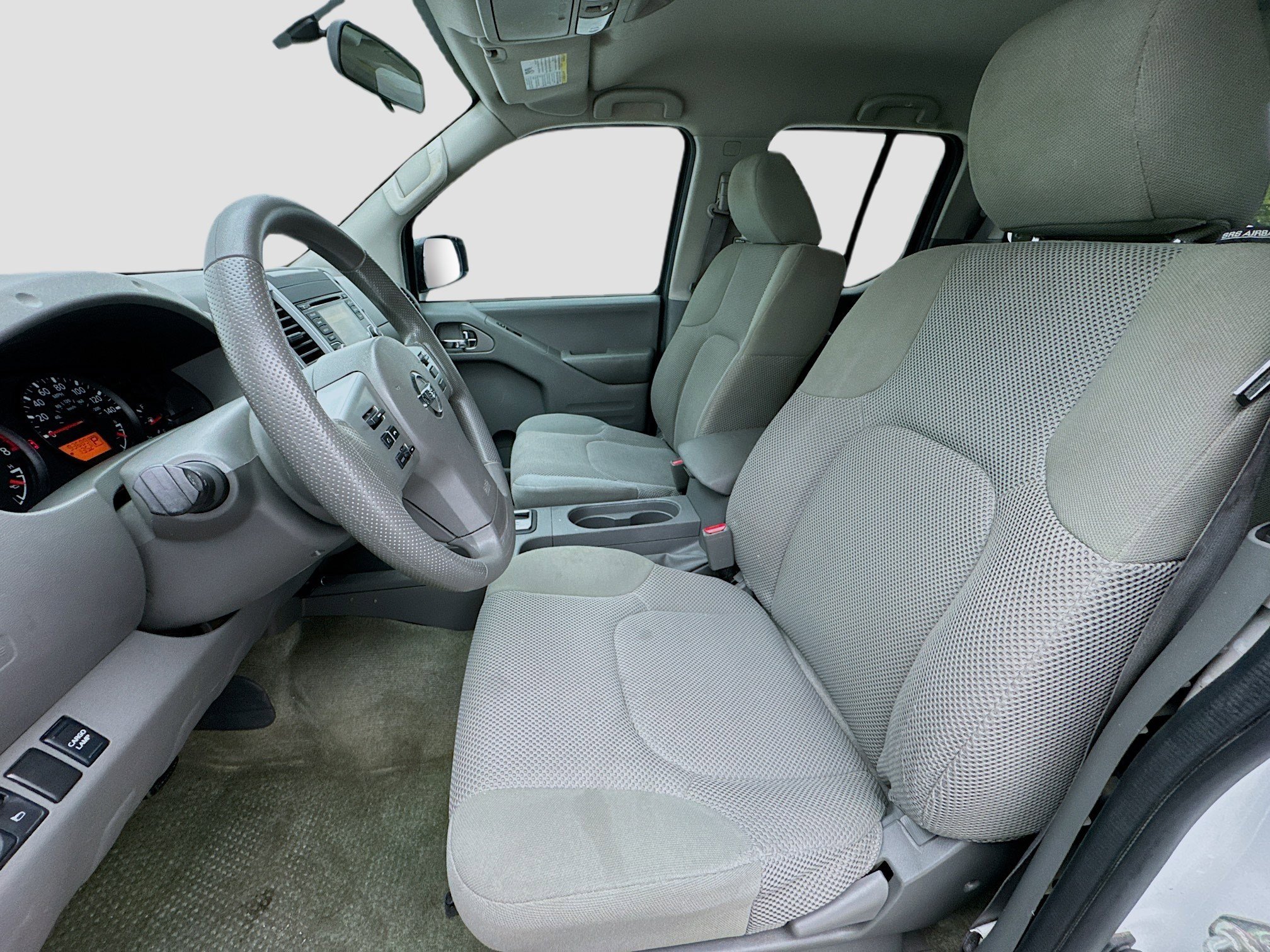 Used 2018 Nissan Frontier SV image 13