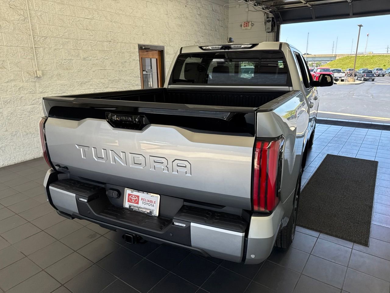 New 2026 Toyota Tundra Platinum AWD/4WD image 5