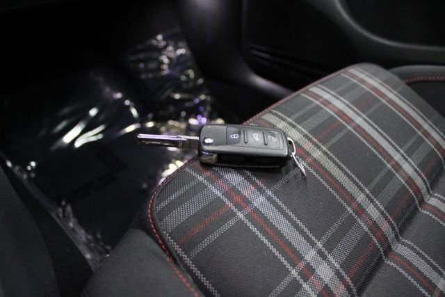 Used 2012 Volkswagen GTI 4-Door FWD image 14