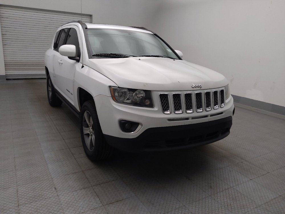 Used 2016 Jeep Compass High Altitude AWD/4WD image 14
