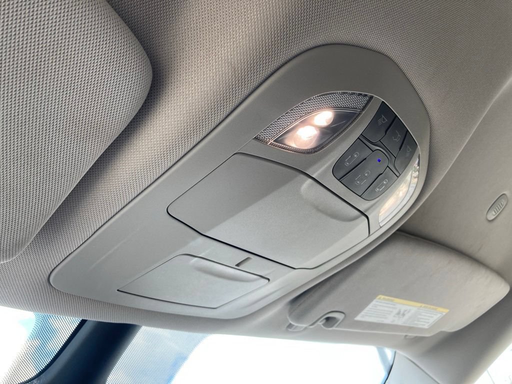 Used 2023 Chrysler Voyager LX FWD image 28