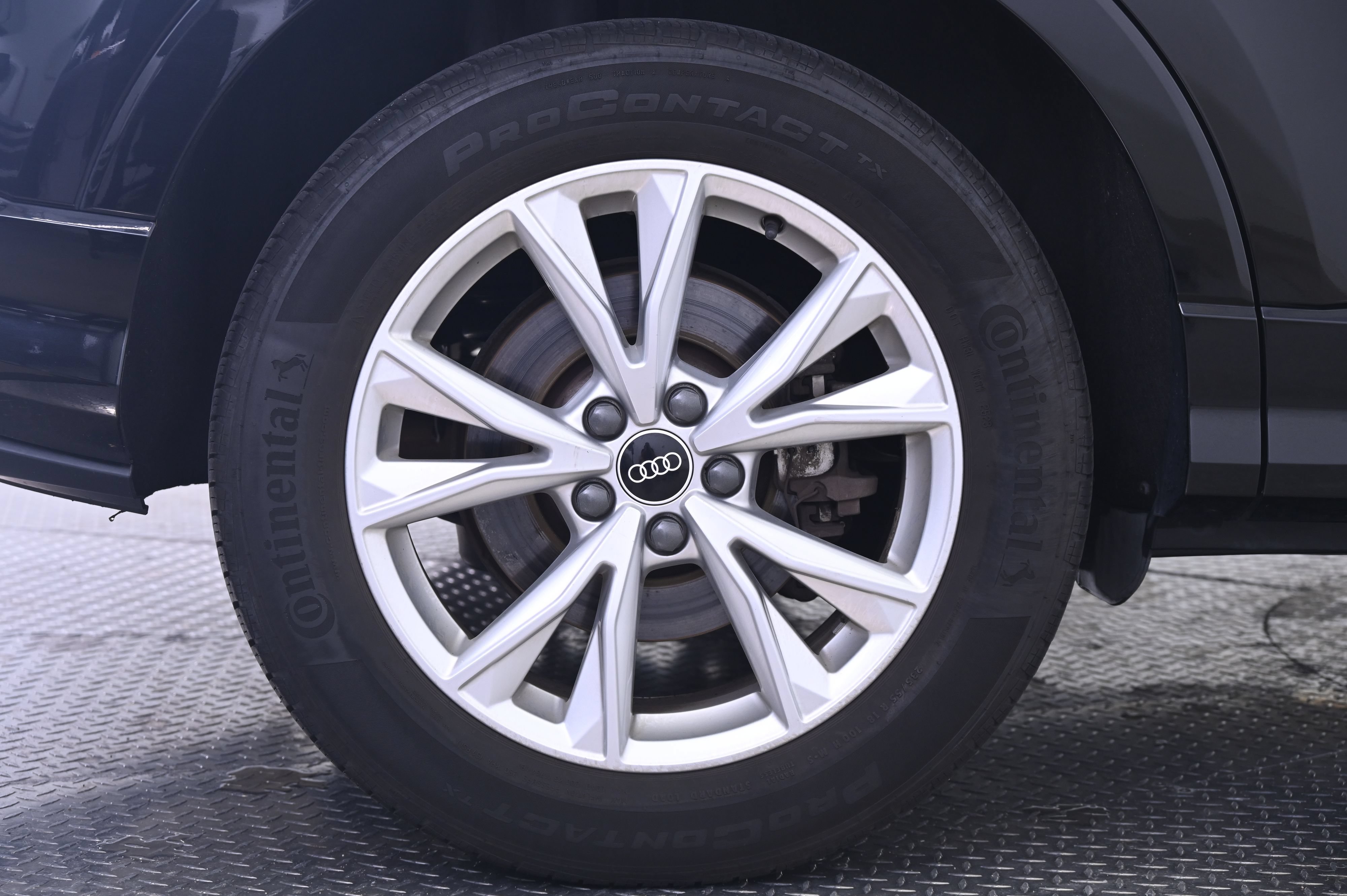 Used 2021 Audi Q3 2.0T Premium w/ Convenience Package AWD/4WD image 13