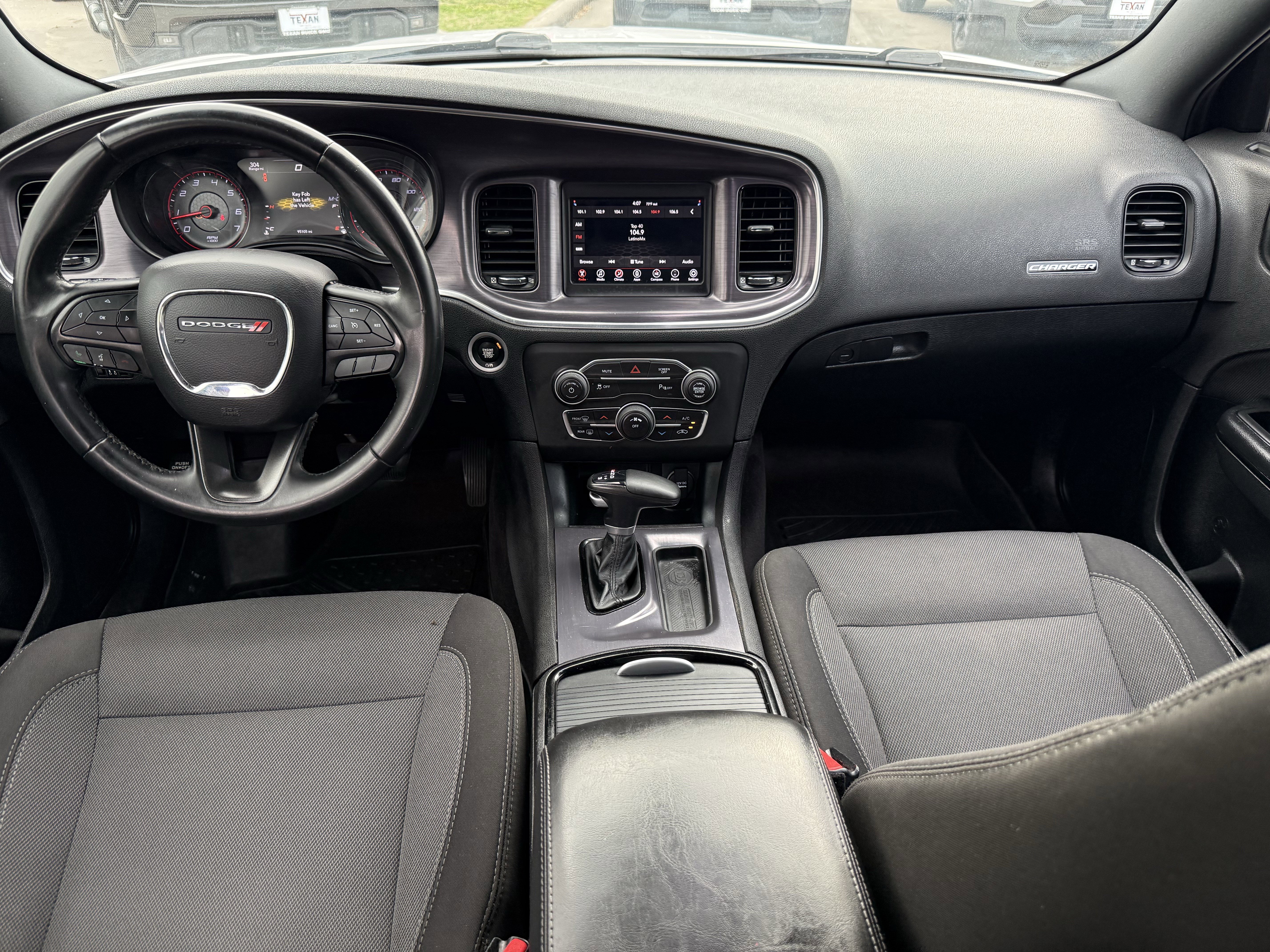 Used 2018 Dodge Charger SXT w/ Blacktop Package image 13