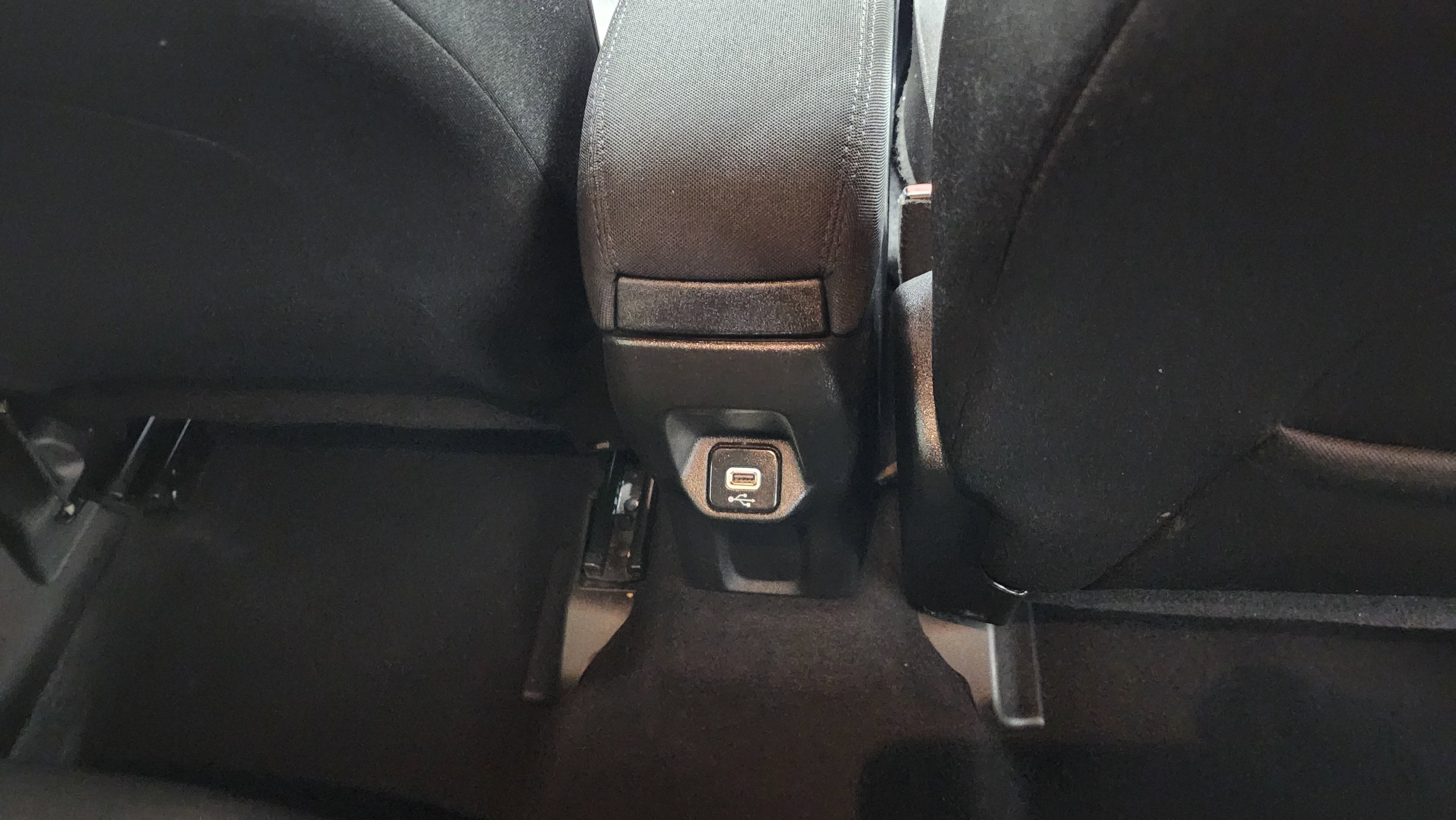 Used 2020 Jeep Renegade Latitude image 19