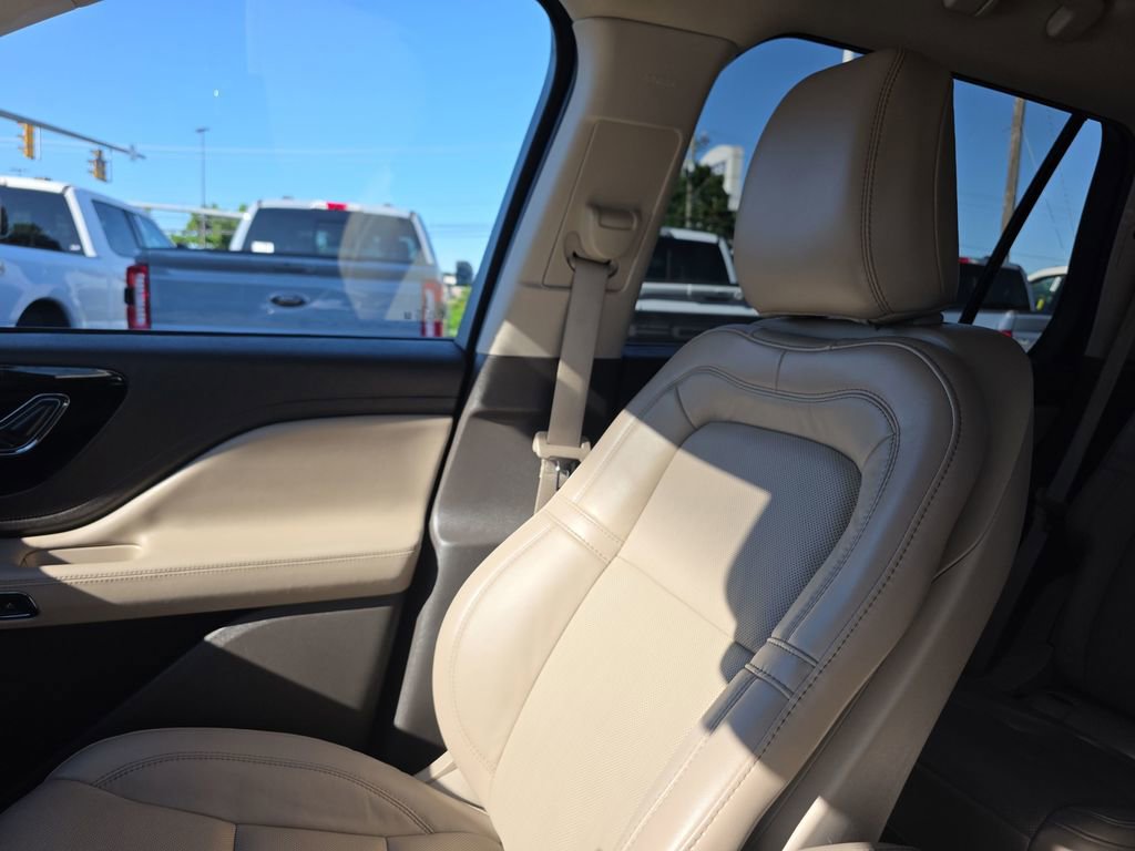 Used 2024 Lincoln Aviator Reserve w/ Jet Package AWD/4WD image 41