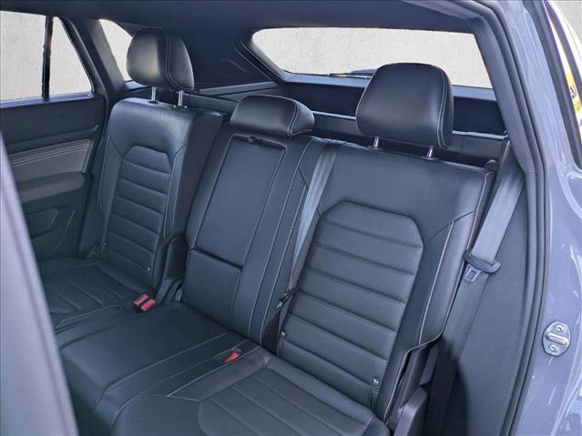 Used 2021 Volkswagen Atlas Cross Sport SEL Premium R-Line image 13